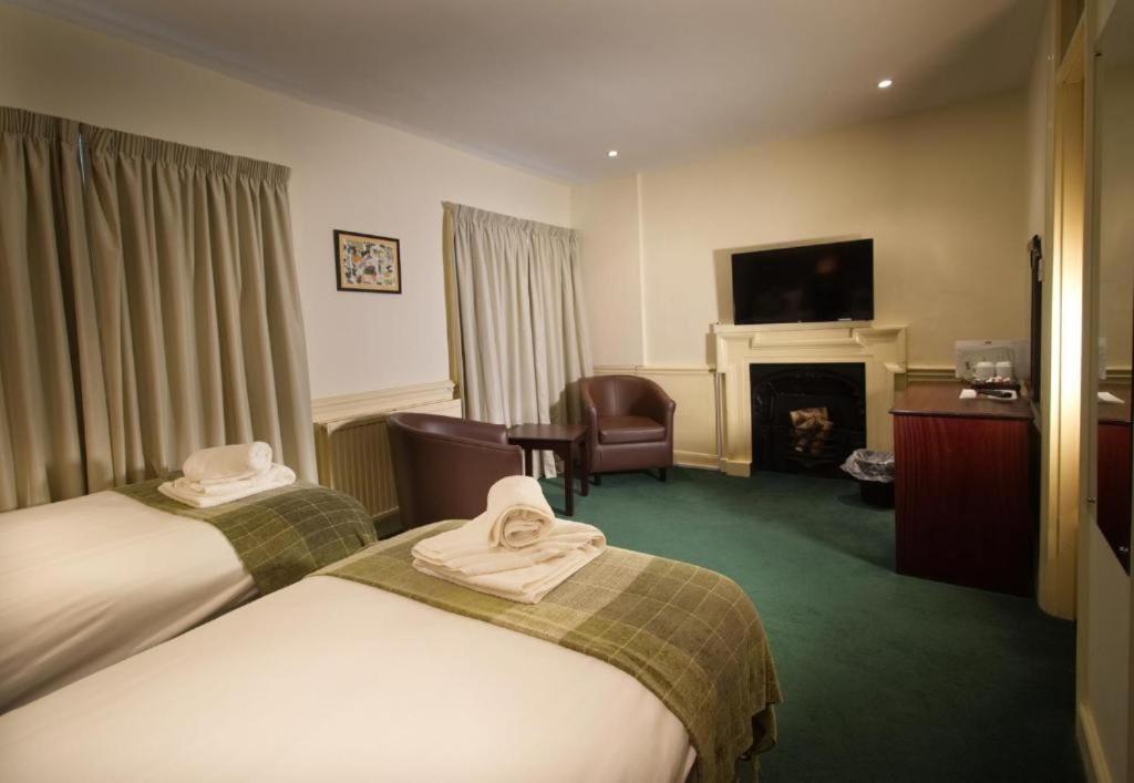 New Inn Hotel Lechlade Dış mekan fotoğraf