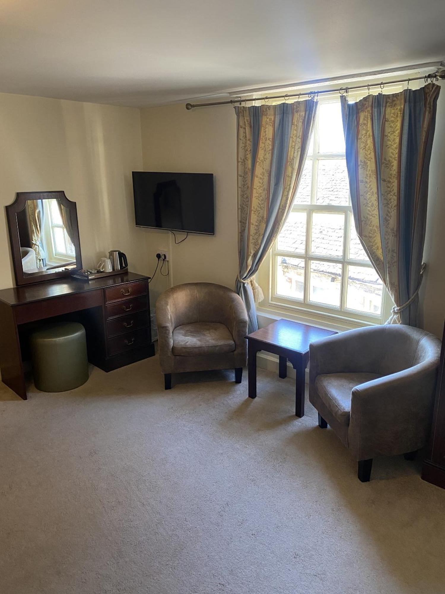 New Inn Hotel Lechlade Oda fotoğraf