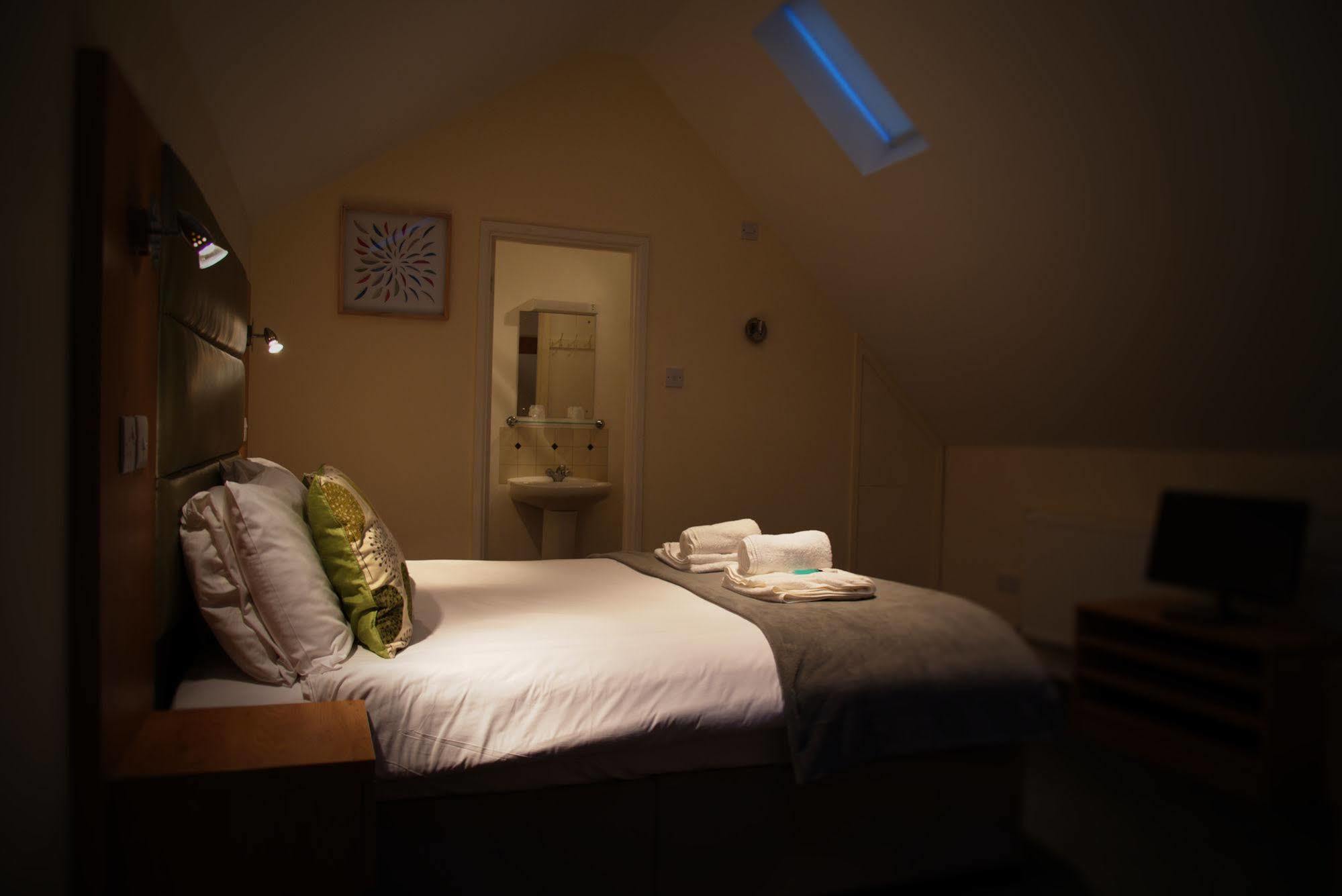 New Inn Hotel Lechlade Dış mekan fotoğraf