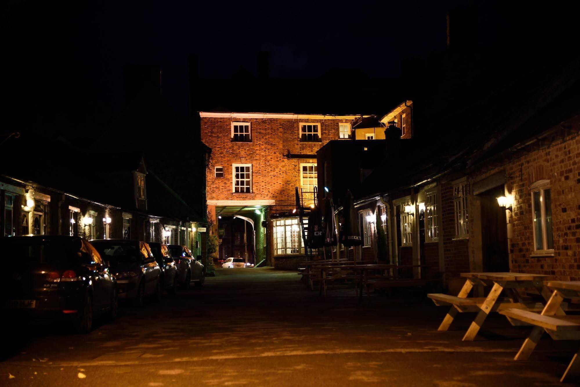 New Inn Hotel Lechlade Dış mekan fotoğraf