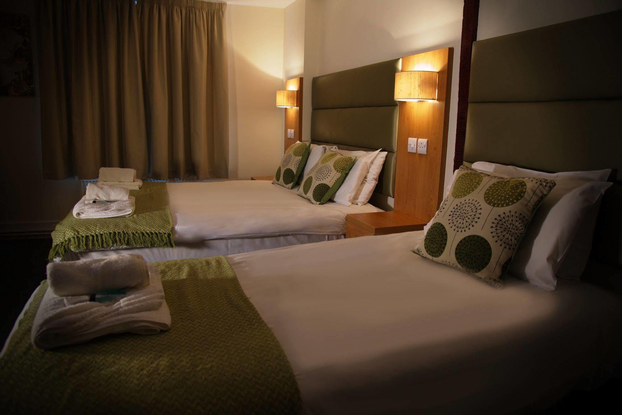New Inn Hotel Lechlade Dış mekan fotoğraf